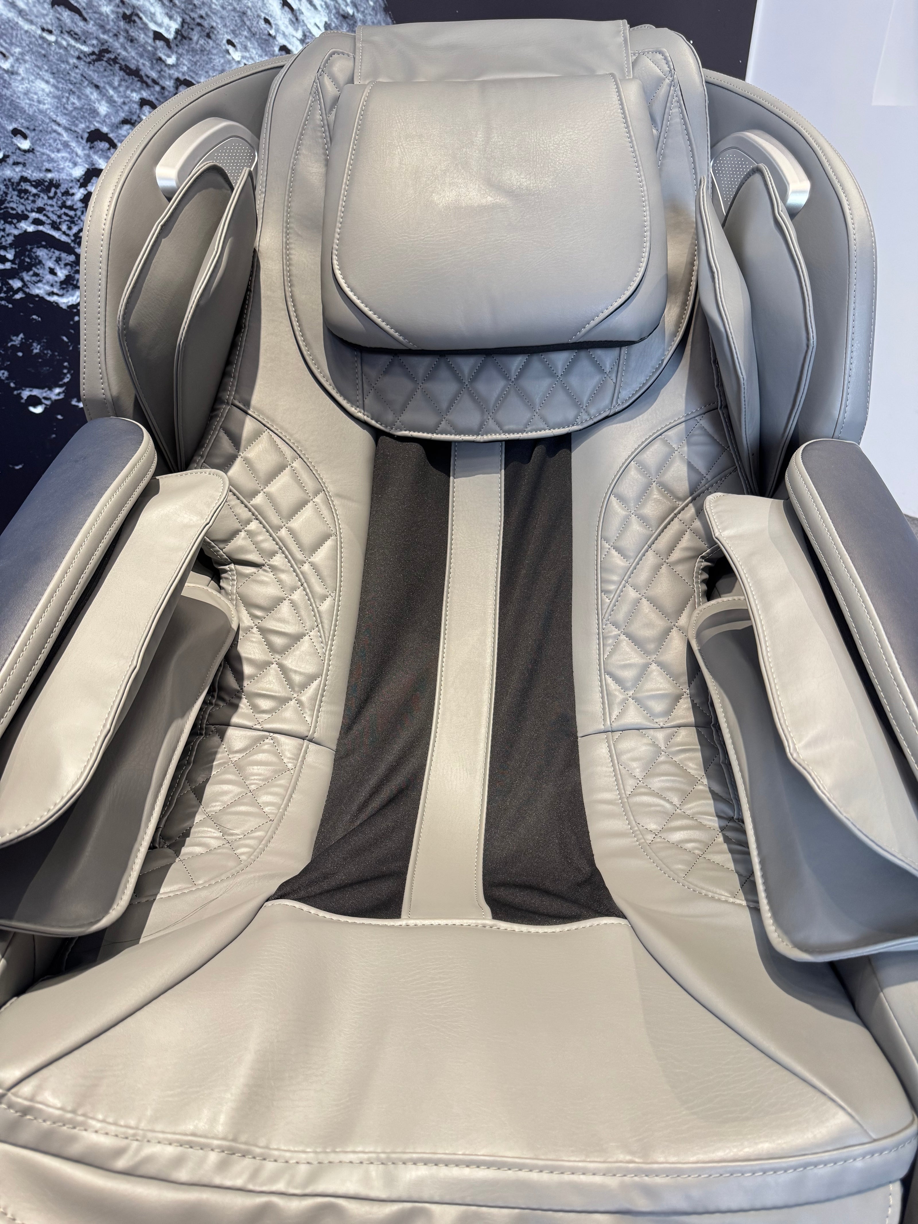 4D Space Capsule Series Magic Massage Chair