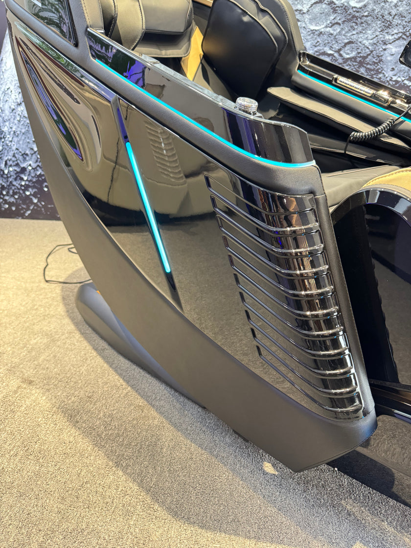 4D Space Capsule Master-Class Massage Chair Pro