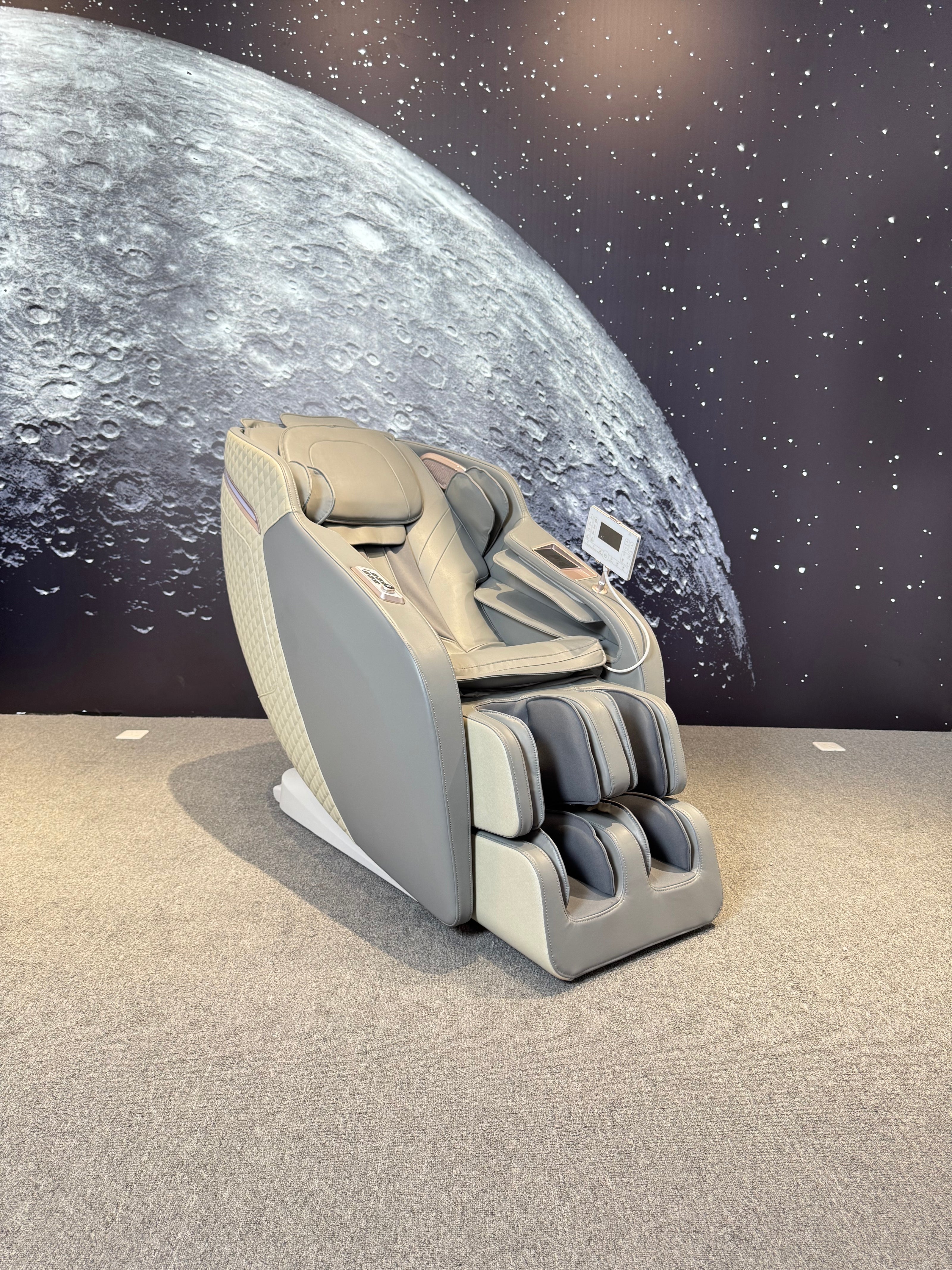 4D Space Capsule Rhythm Massage Chair