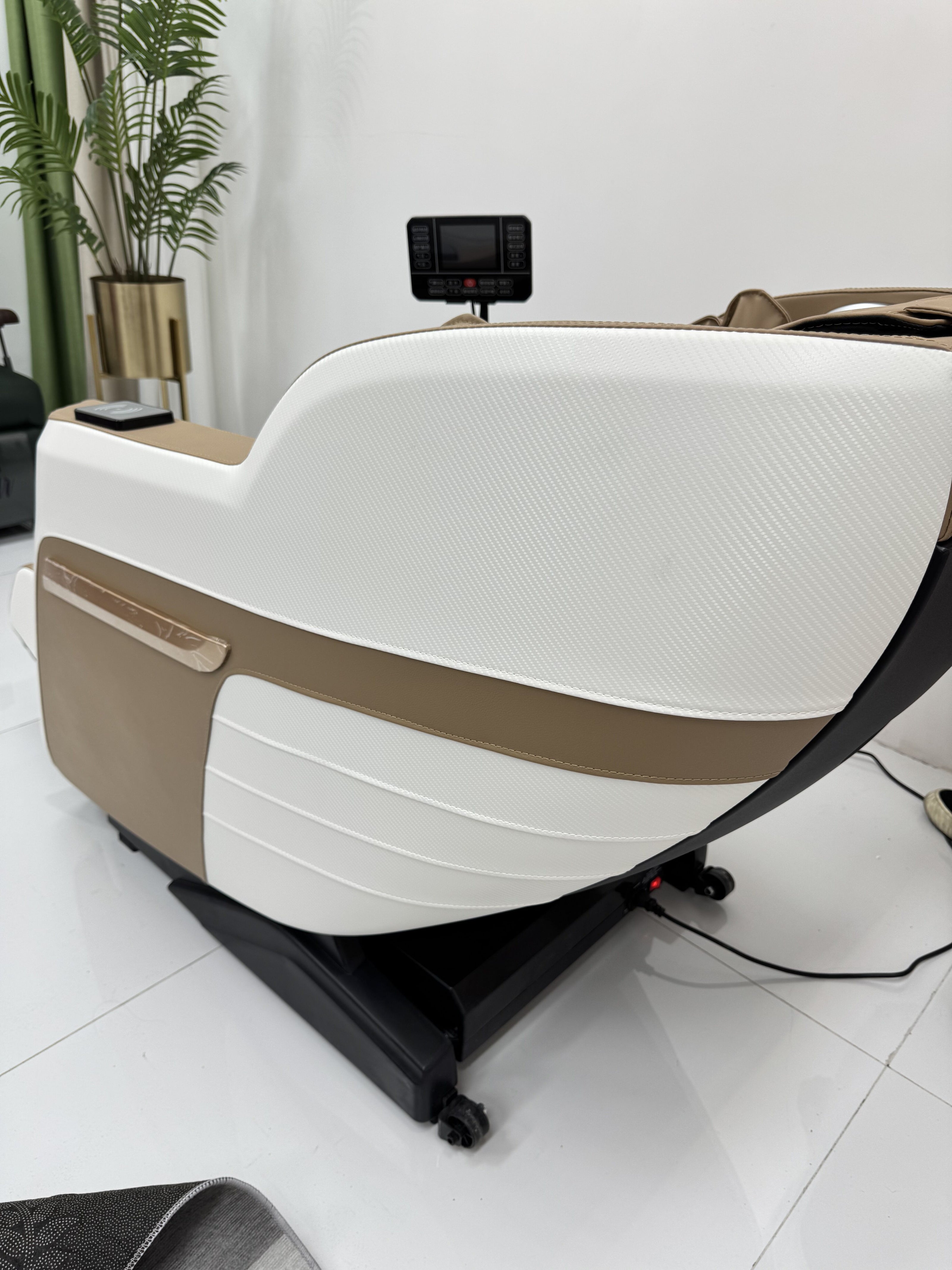 4D Space Capsule Precision Master Massage Chair