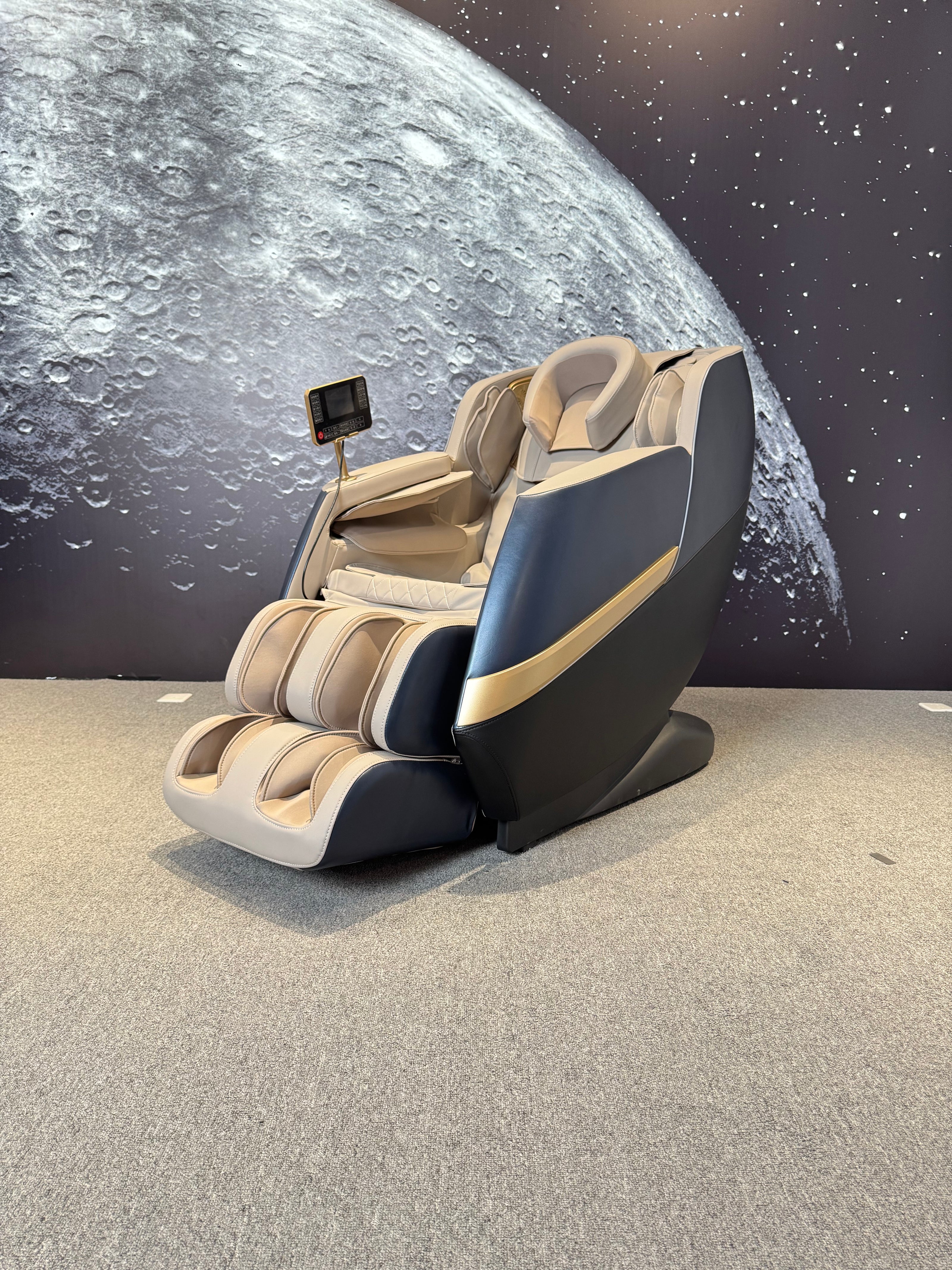 4D Smart Motion Space Capsule Massage Chair