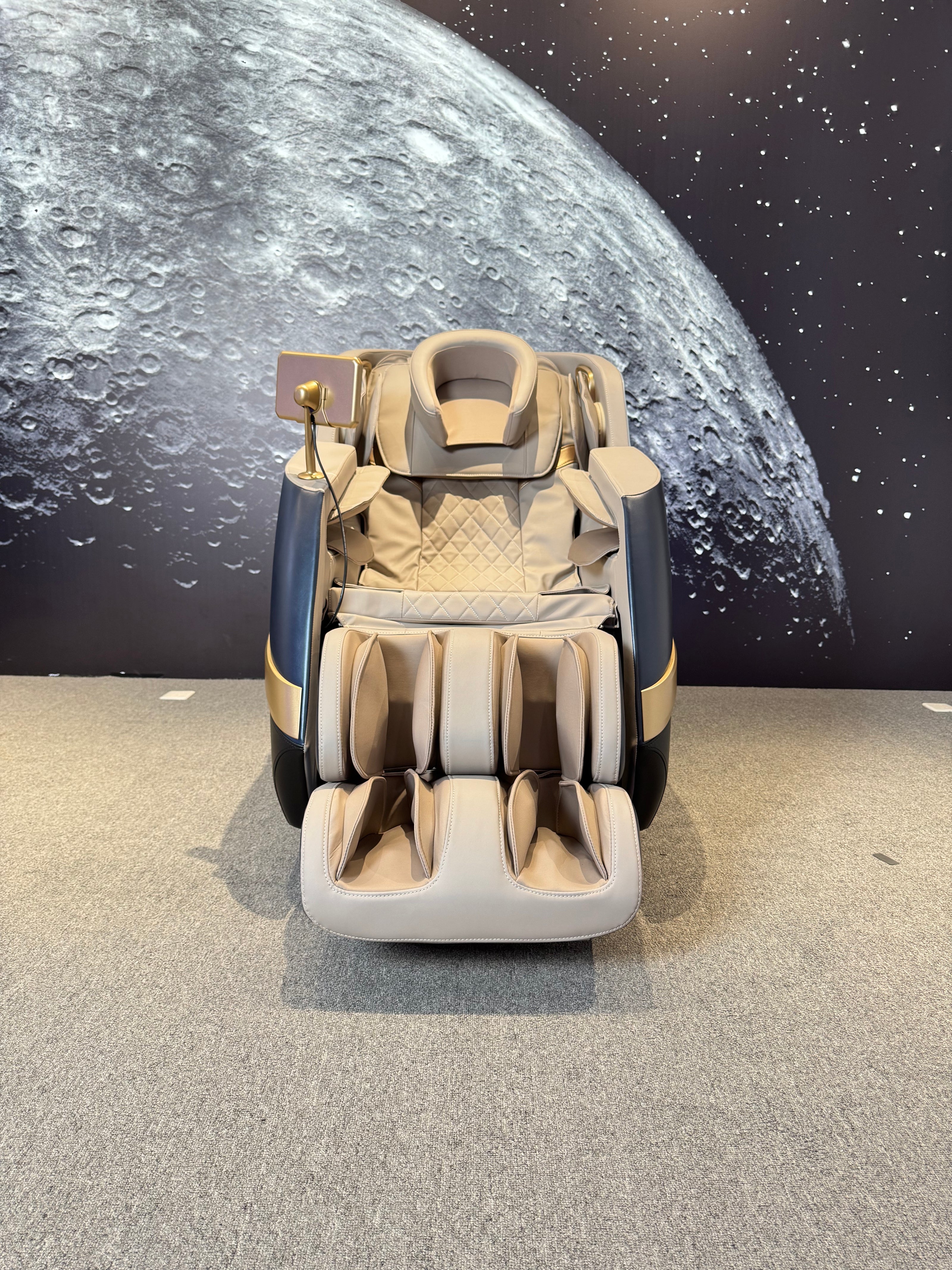 4D Smart Motion Space Capsule Massage Chair