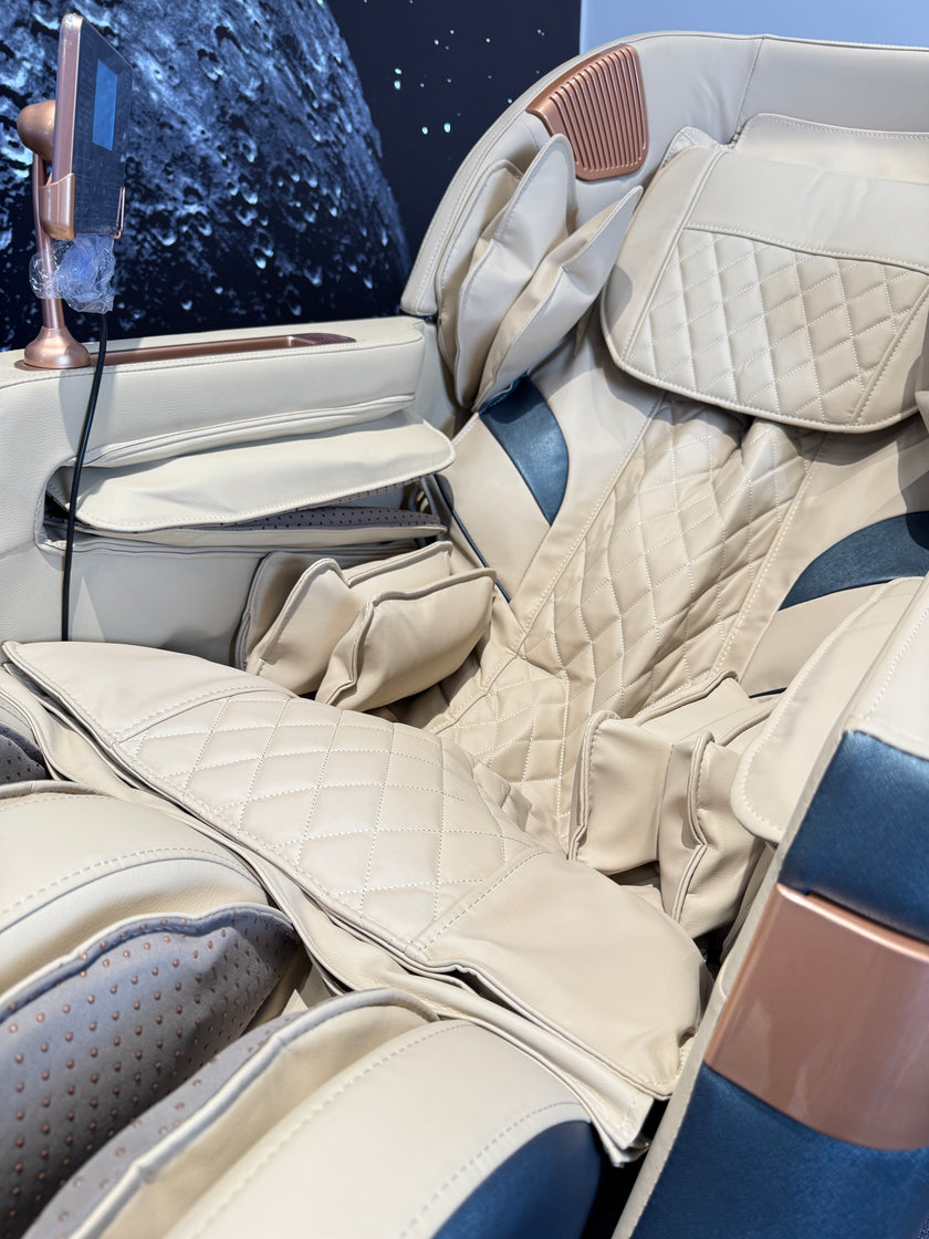 4D Space Capsule Enchant Massage Chair
