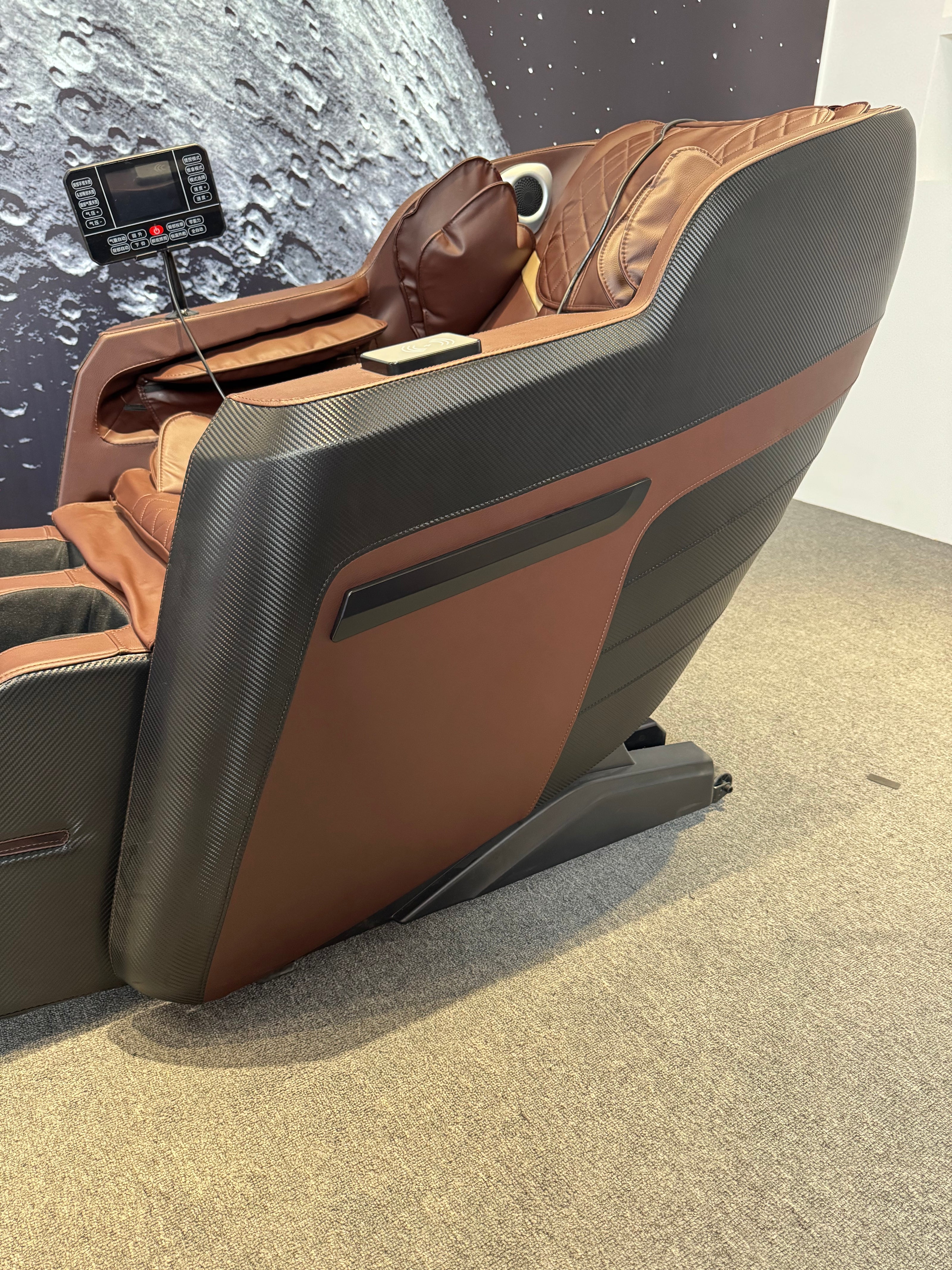 4D Space Capsule Vivid Massage Chair
