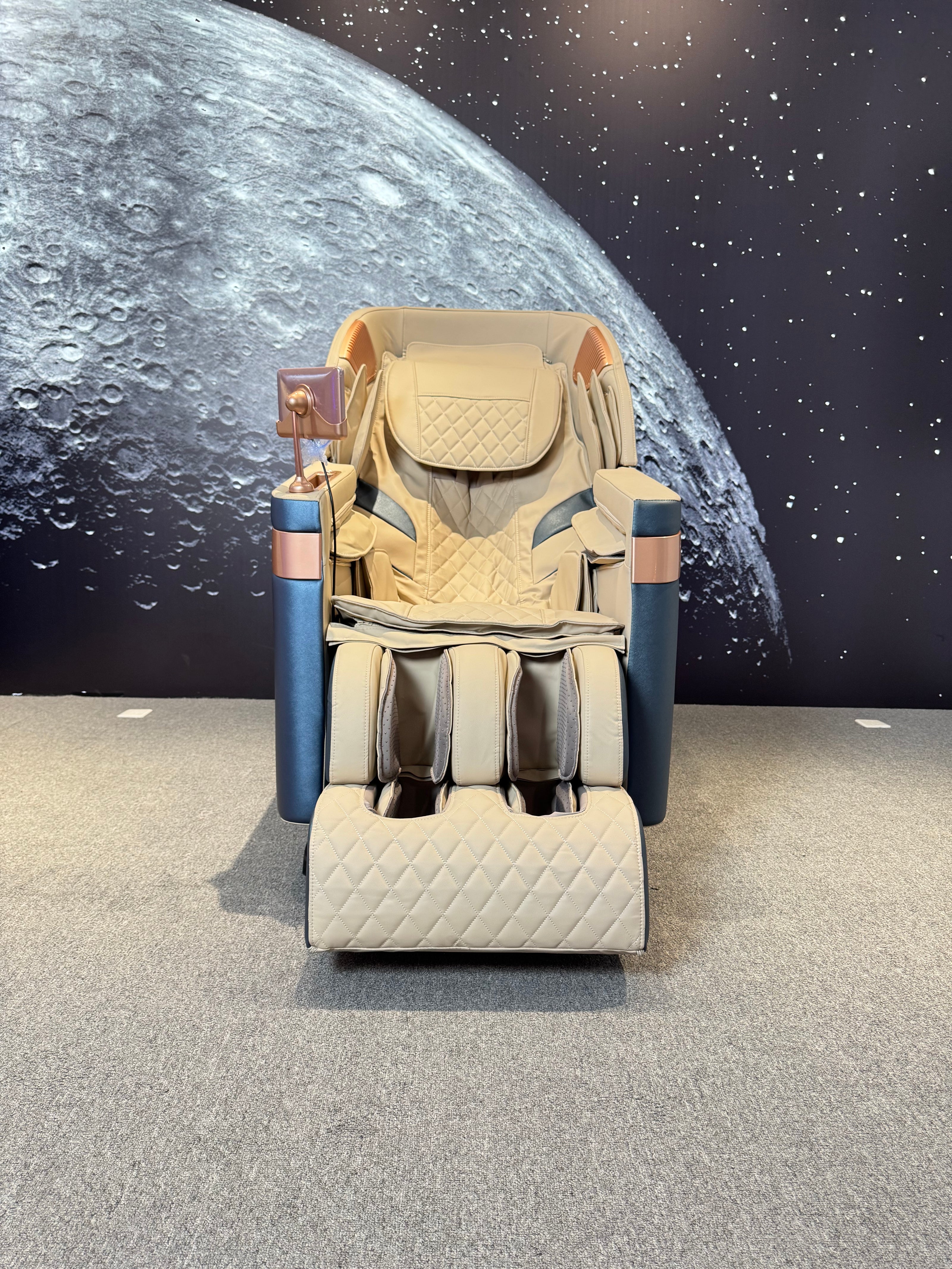 4D Space Capsule Enchant Massage Chair