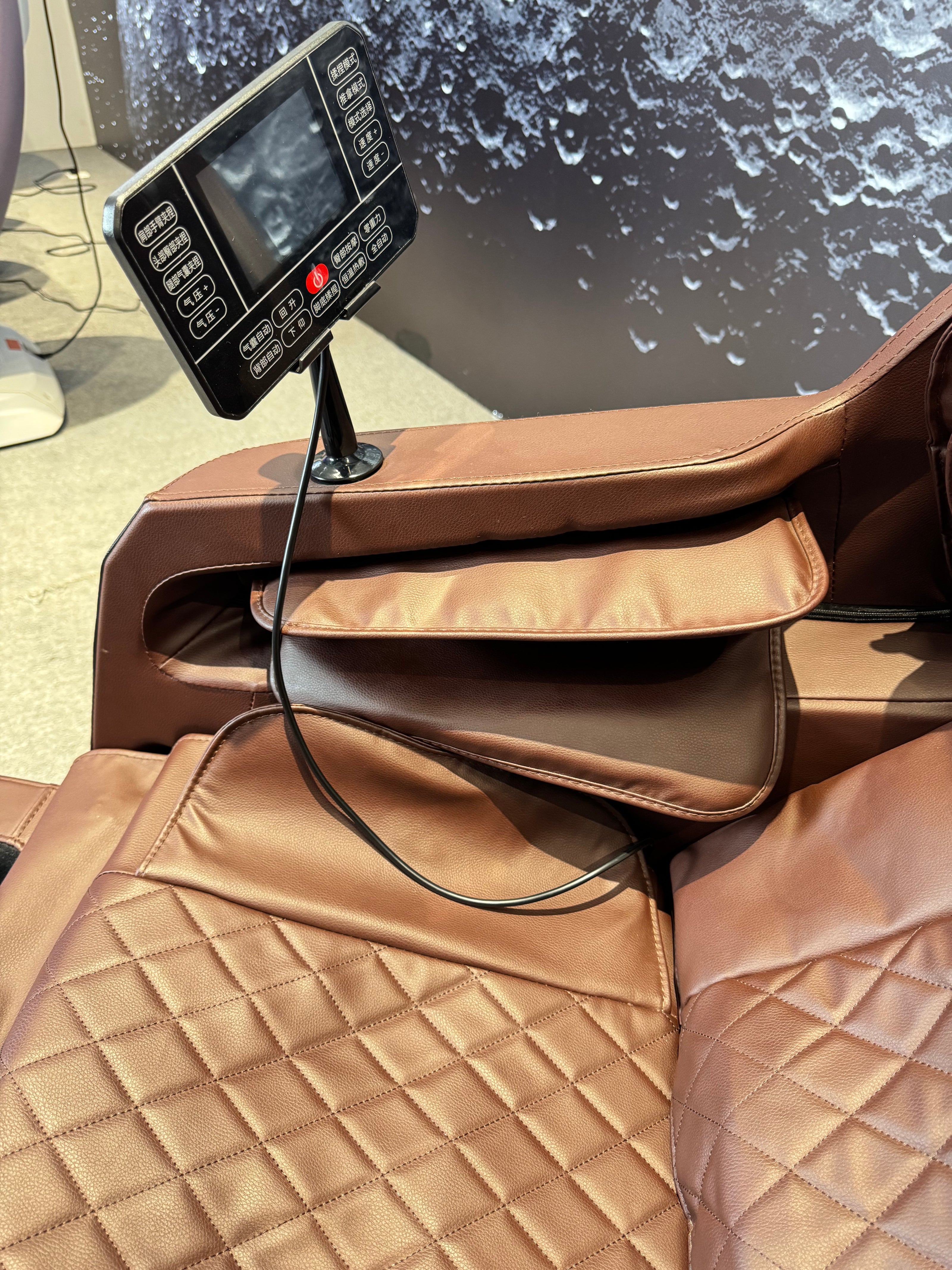 4D Space Capsule Vivid Massage Chair