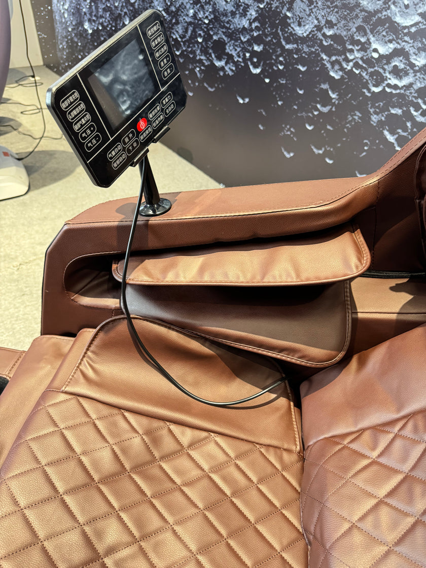4D Space Capsule Vivid Massage Chair