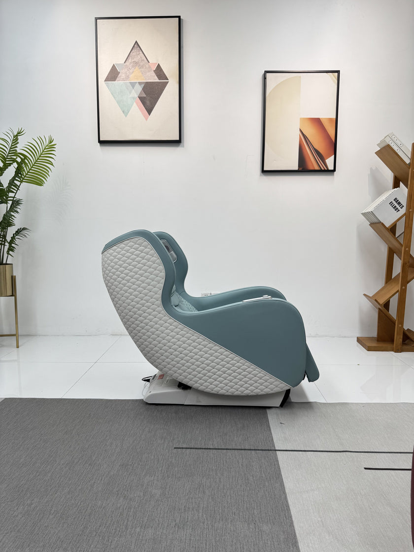 Apex 4D SpacePod™ Master-Class Massage Chair