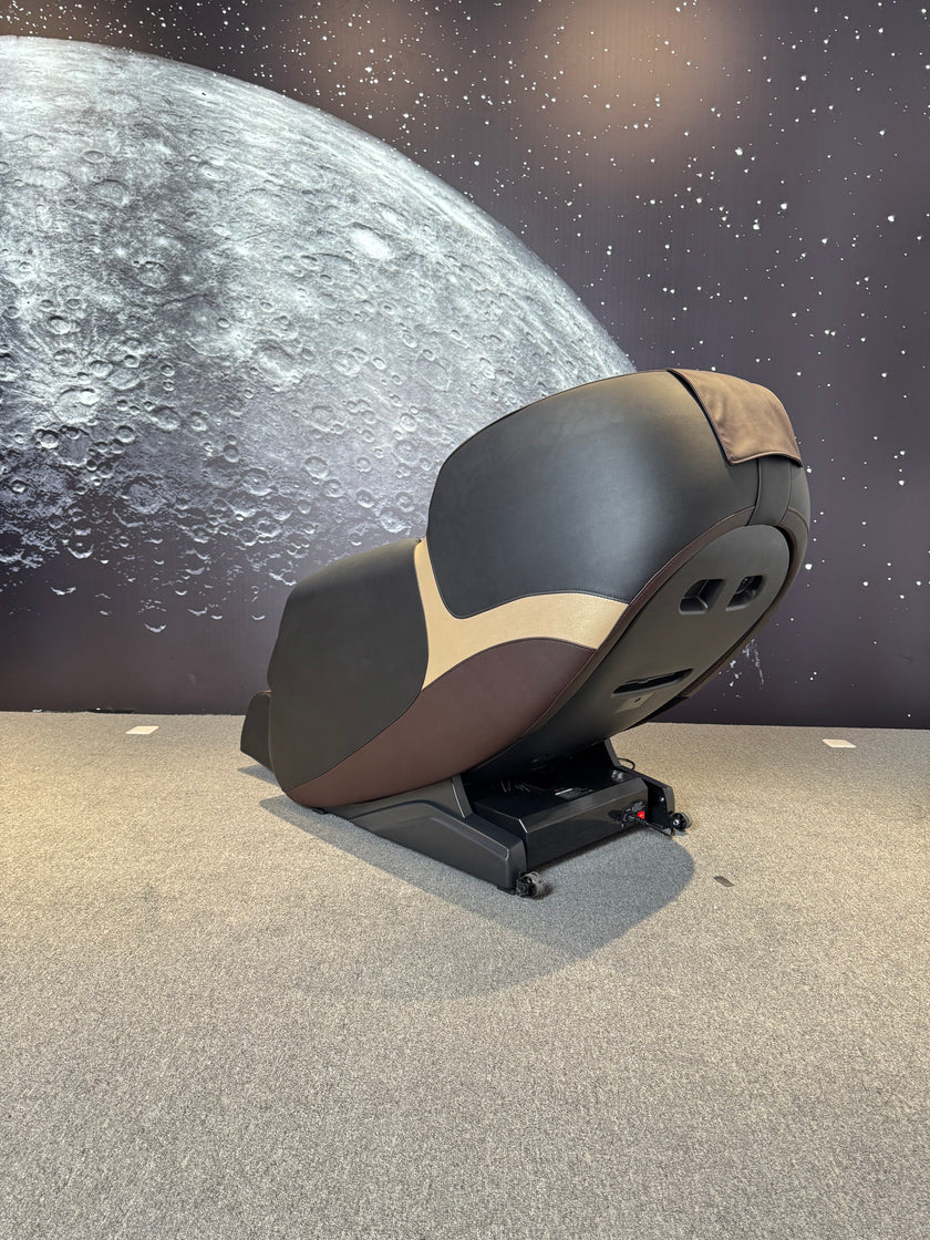 4D Space Capsule WholeBody® ROVE Massage Chair