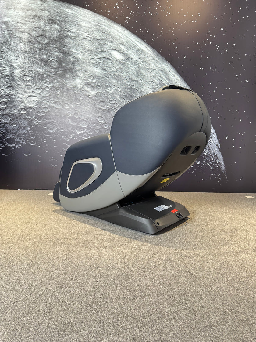 4D Space Capsule Series Magic Massage Chair