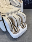 Zenith 4D AeroPod™ Massage Chair