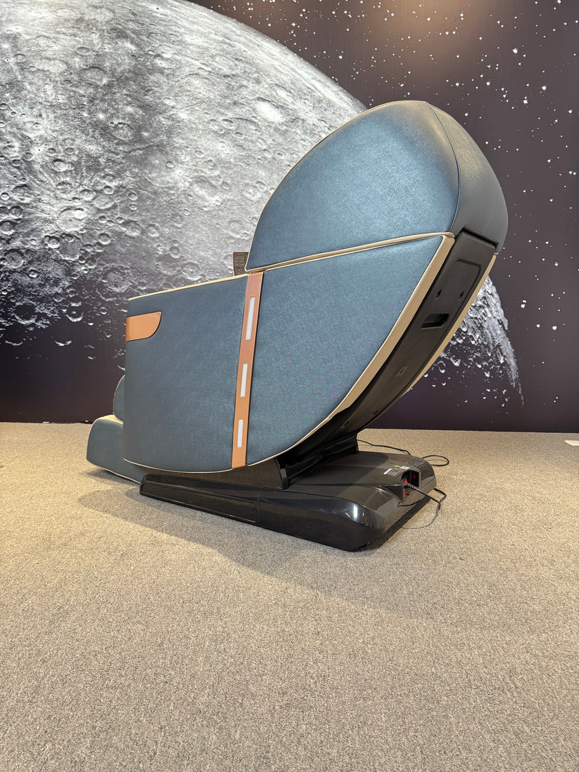 4D Space Capsule Enchant Massage Chair