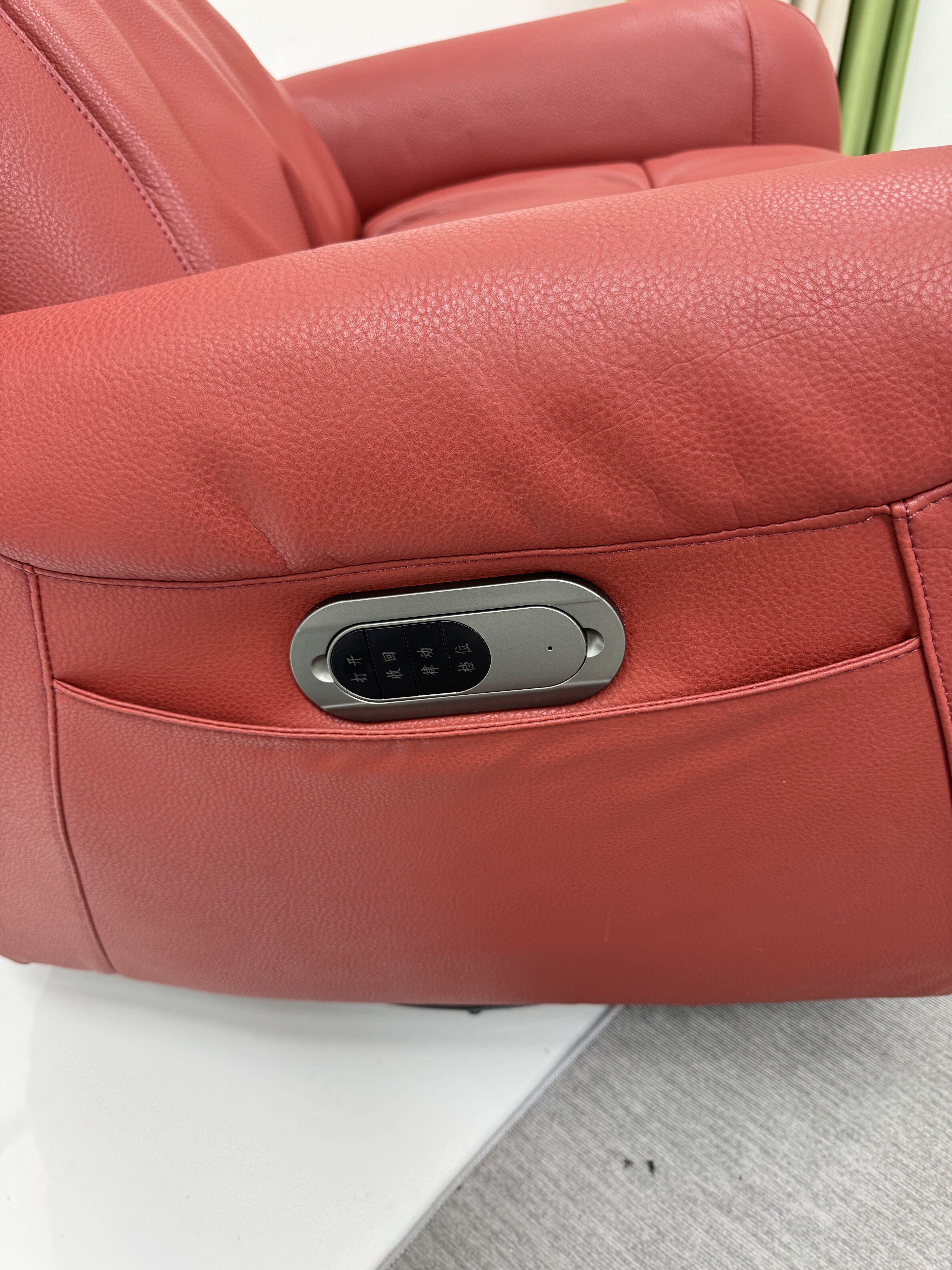 Rhythmic Apex Massage Recliner Max
