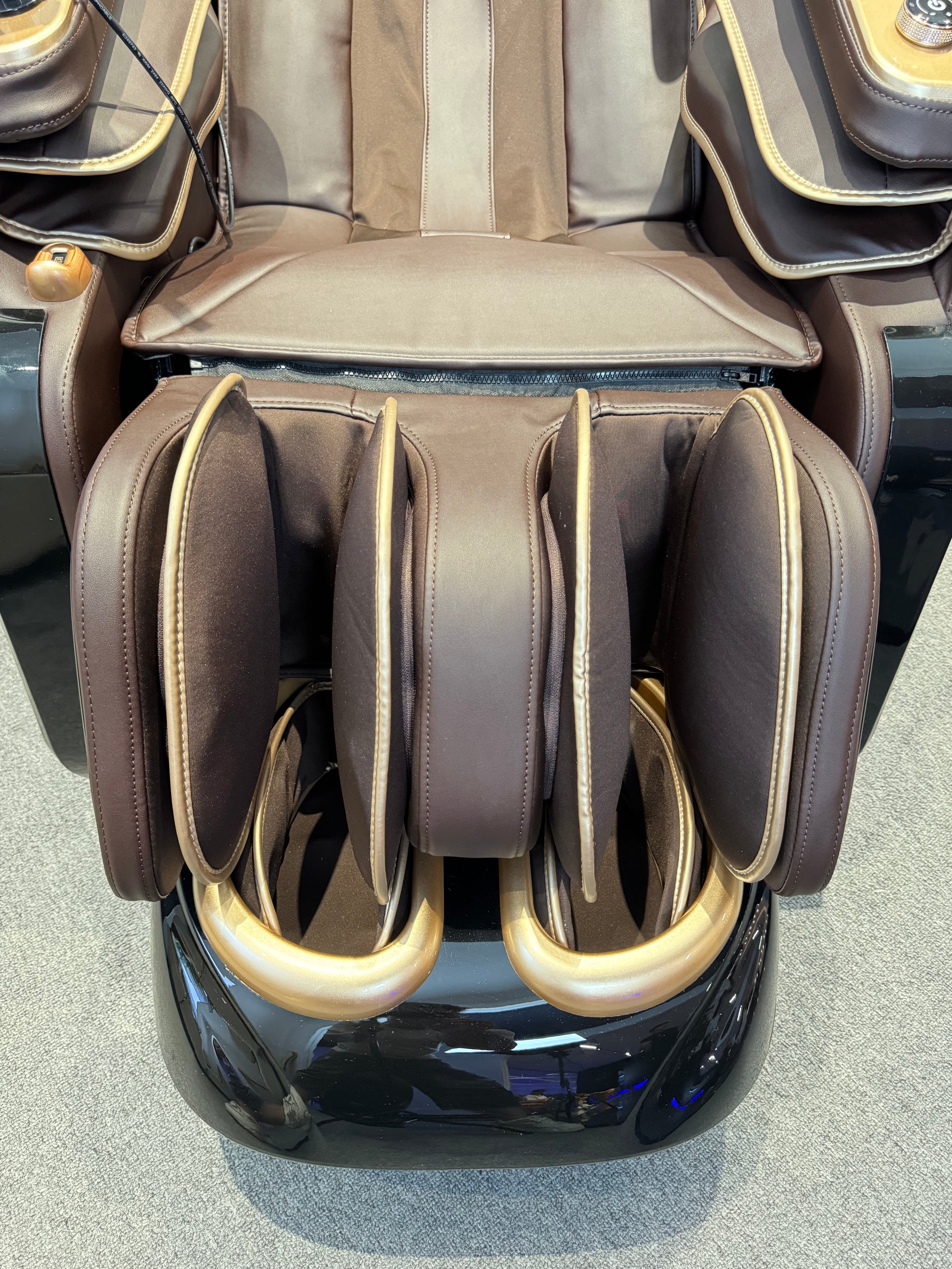 4D Space Capsule Master-Class Massage Chair Elite