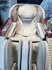 4D Space Capsule Series Enjoy the massage chair.