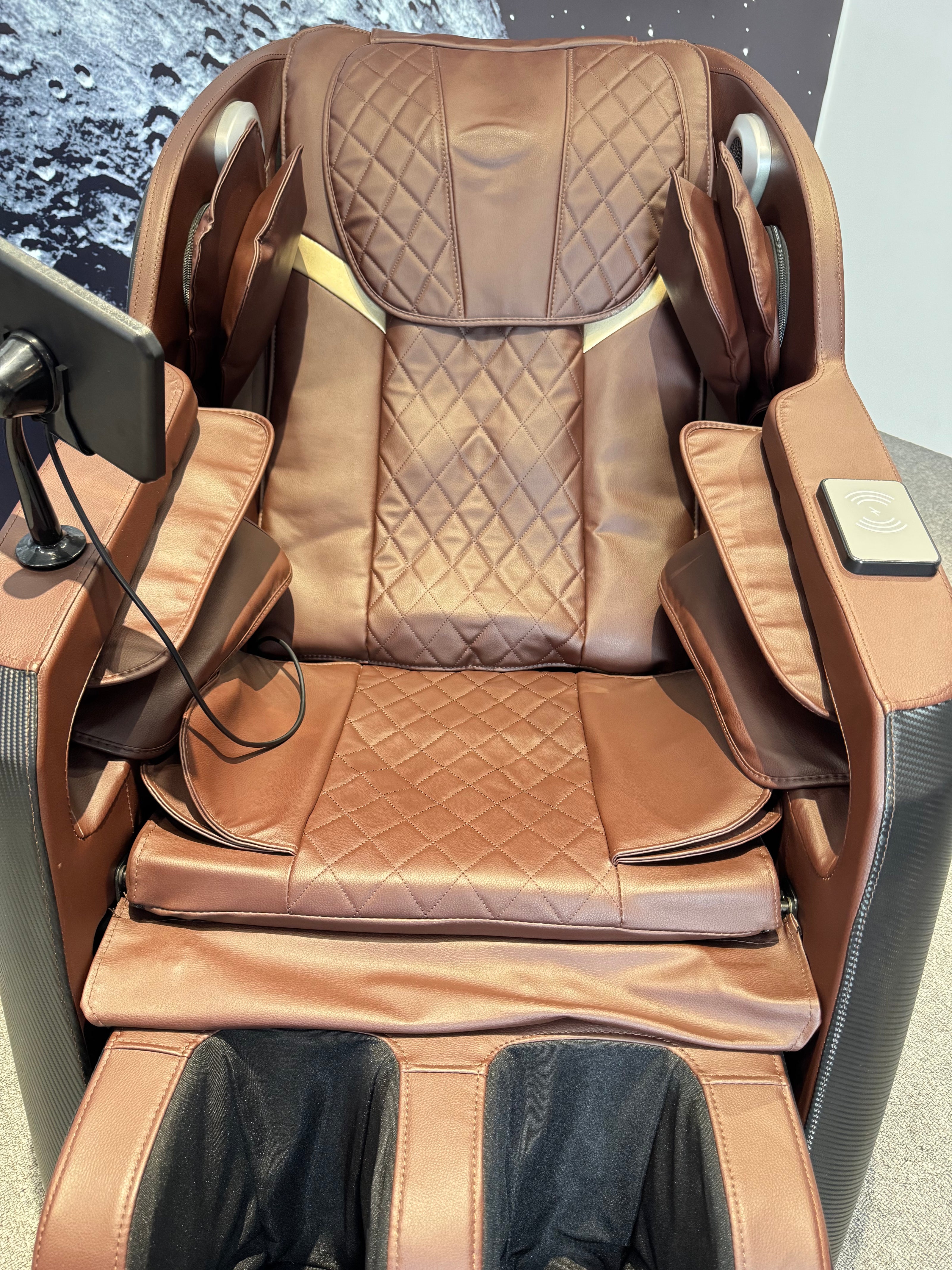 4D Space Capsule Vivid Massage Chair