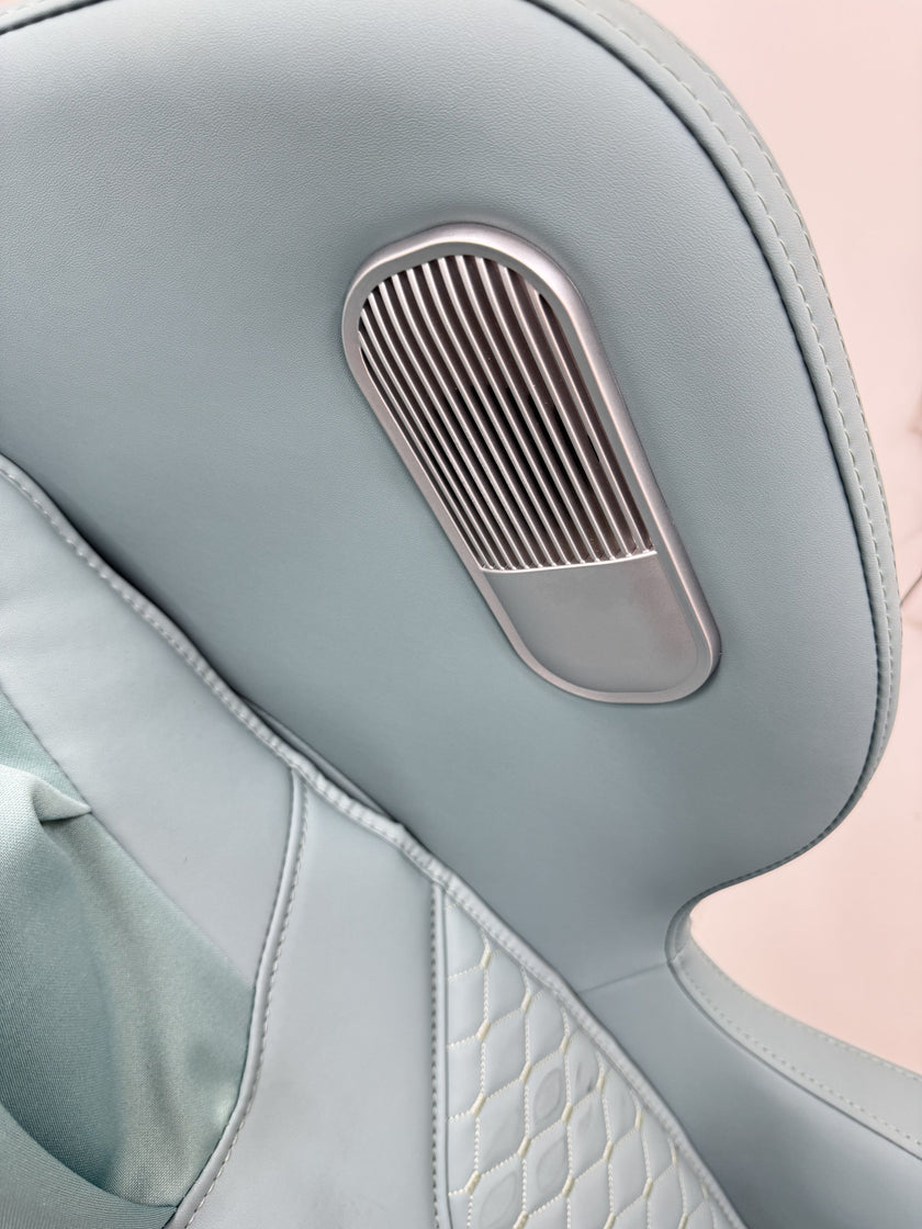 Apex 4D SpacePod™ Master-Class Massage Chair
