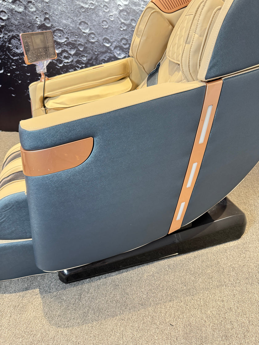 4D Space Capsule Enchant Massage Chair
