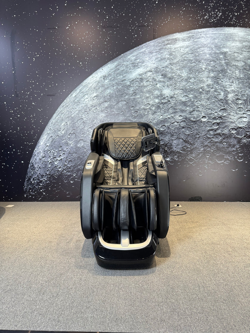 4D Space Capsule Master-Class Massage Chair
