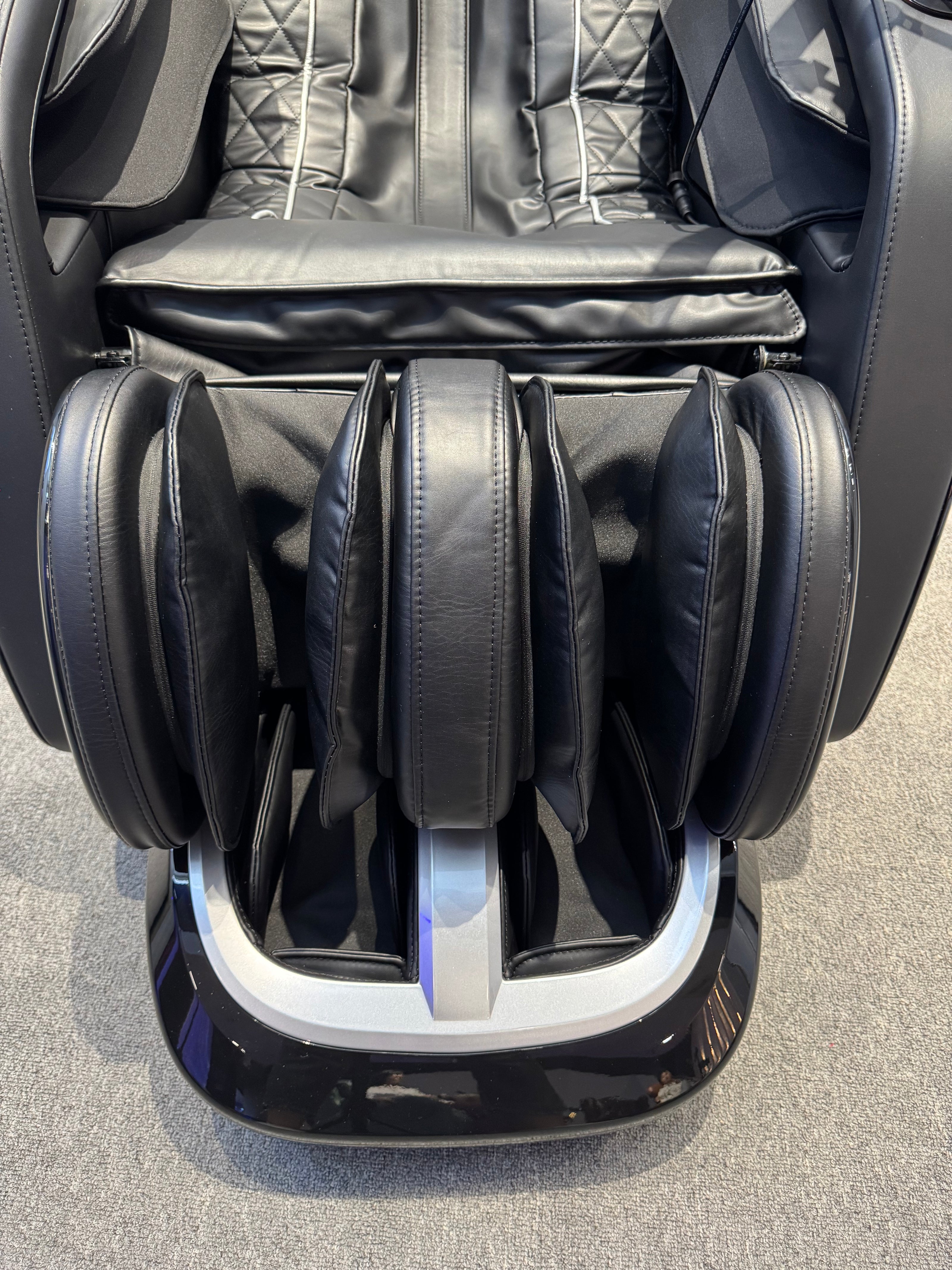 4D Space Capsule Master-Class Massage Chair