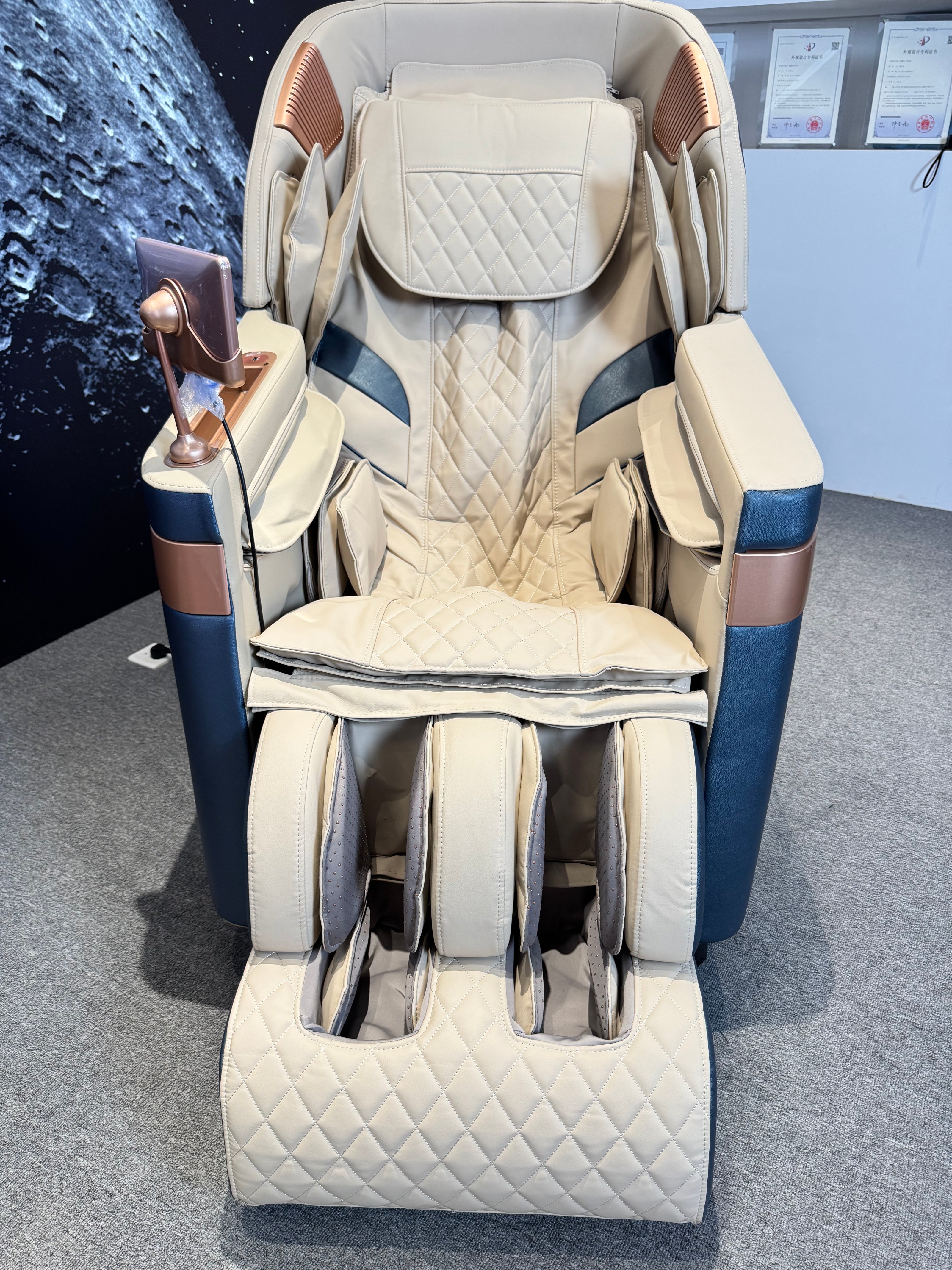 4D Space Capsule Enchant Massage Chair