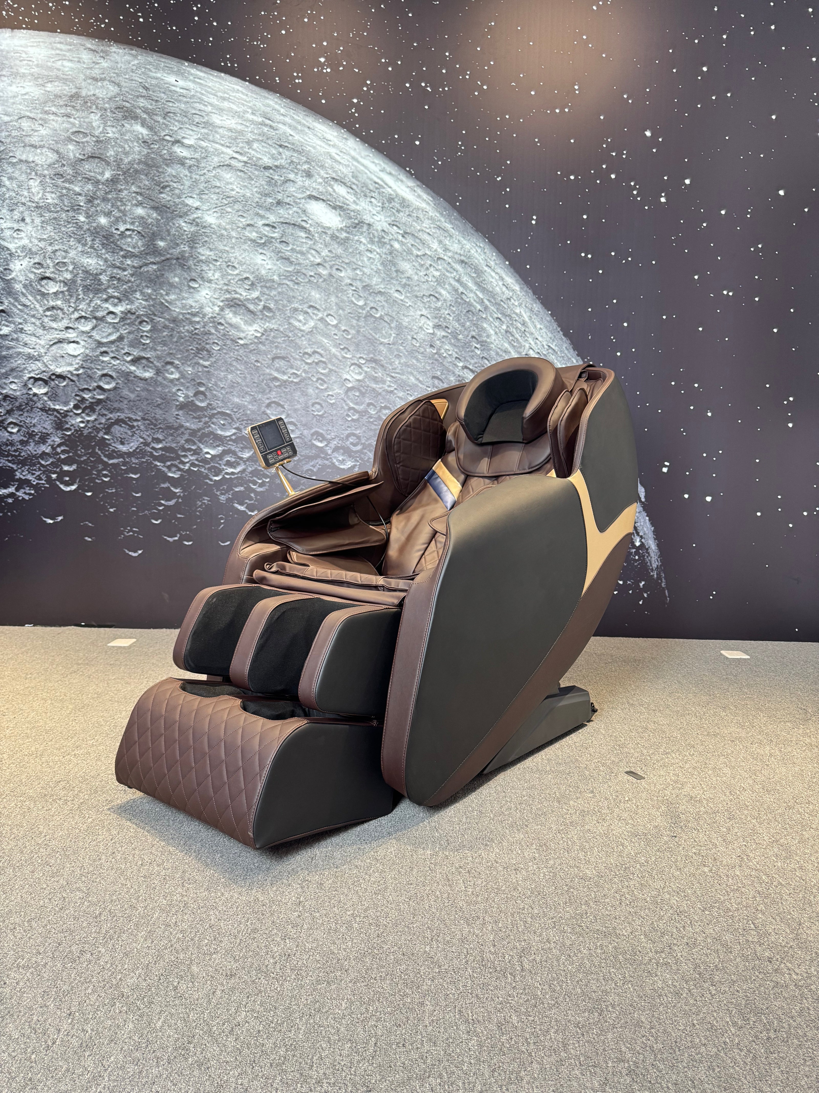 4D Space Capsule WholeBody® ROVE Massage Chair