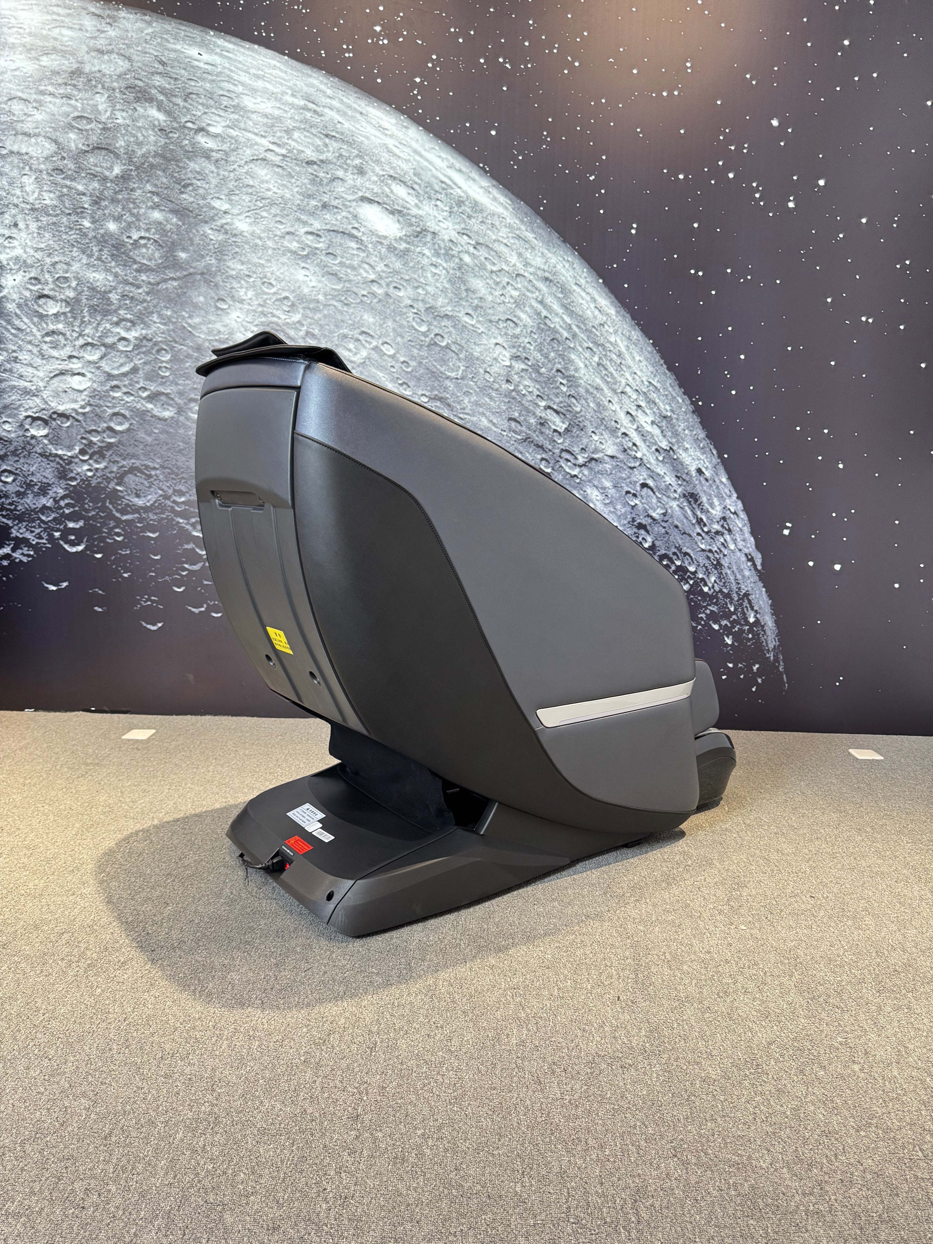 4D Space Capsule Dynamic Massage Chair