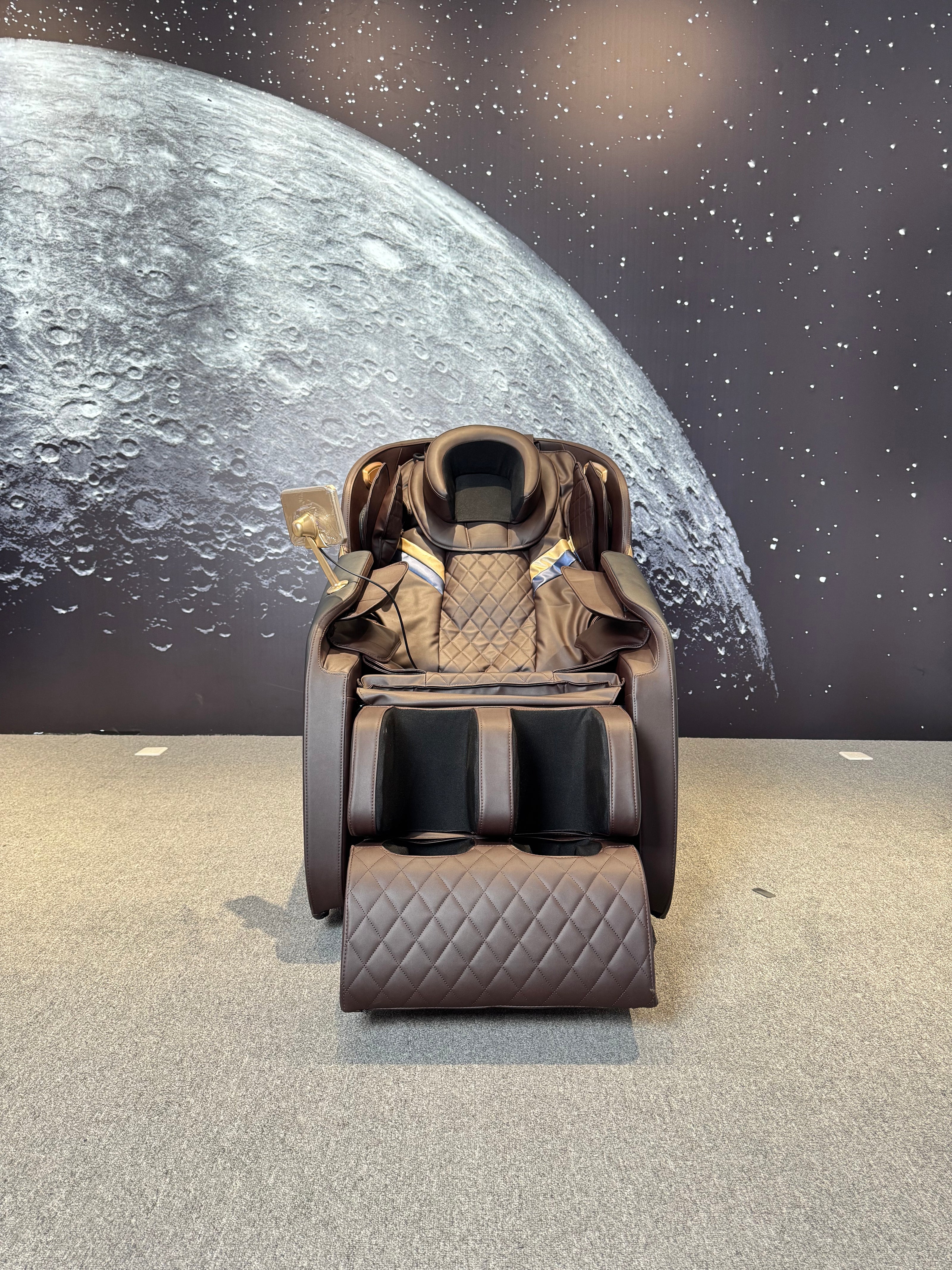 4D Space Capsule WholeBody® ROVE Massage Chair